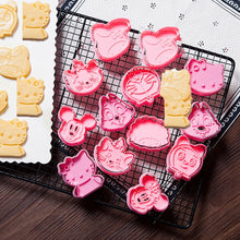 Load image into Gallery viewer, Cute Cartoon Animals Cookie Mold
